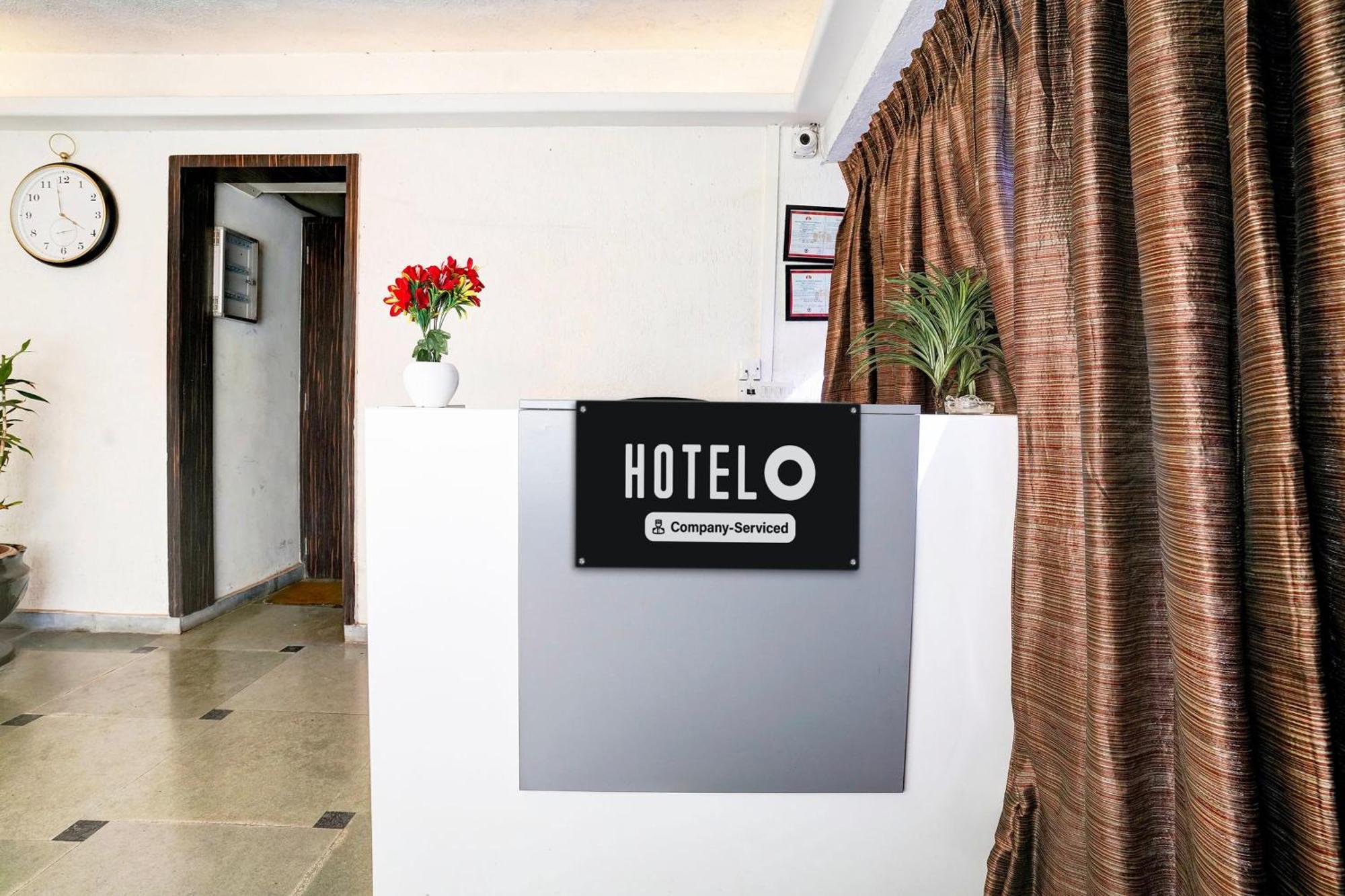 Super Hotel O Seawoods Near Palm Beach Road Formerly Sai Roop ナビムンバイ エクステリア 写真